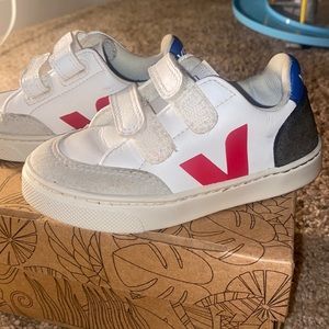 Gently Worn Veja Kids